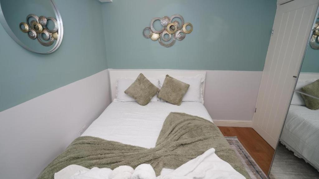Sussex Garden One Bedroom Apartment Лондон Экстерьер фото