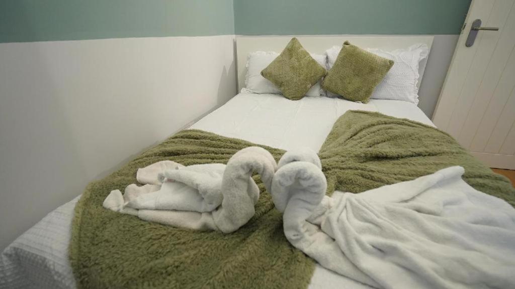 Sussex Garden One Bedroom Apartment Лондон Экстерьер фото